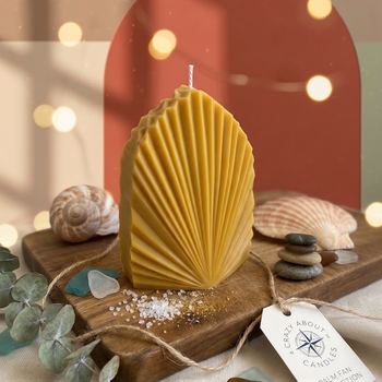 Minimalist Palm Leaf Candle