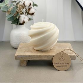 Swirl Candle | Minimalist Creation